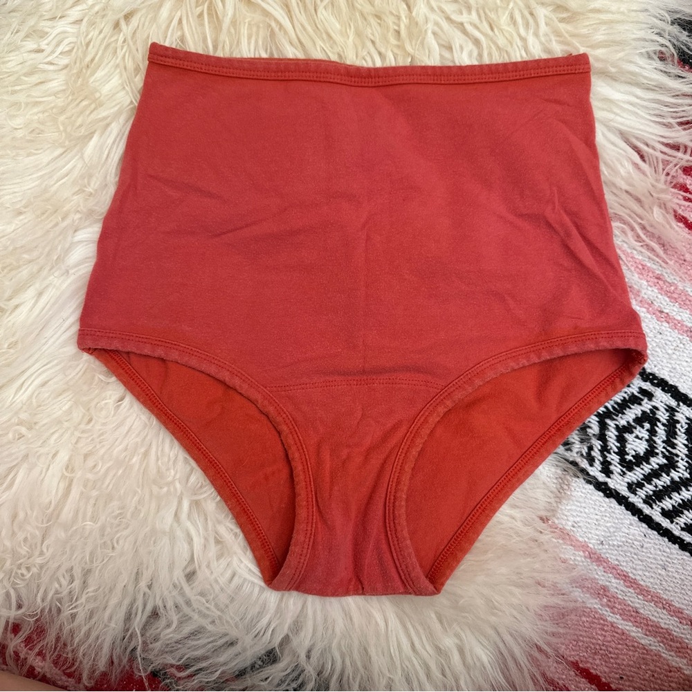 ARQ high waist panty